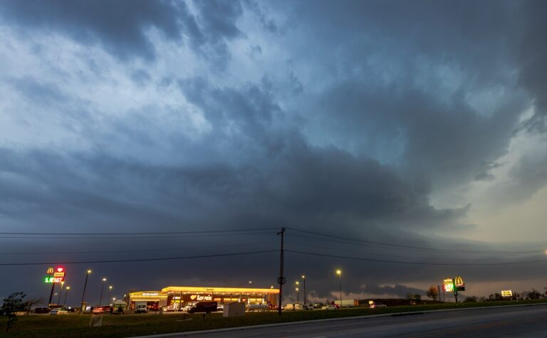 HP Supercell over Loves Travel Stop on I-40 and Choctaw Road